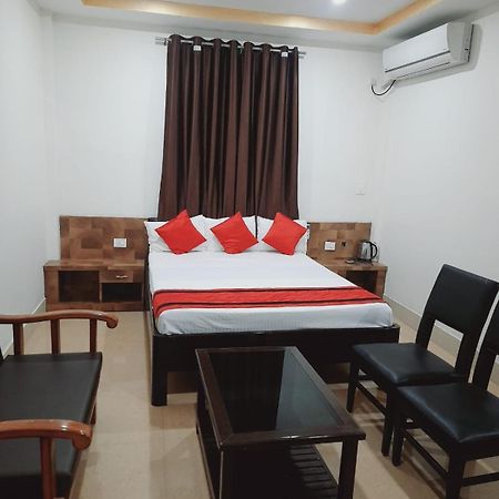 Hotel Knight Inn Airport Guwahati Eksteriør billede