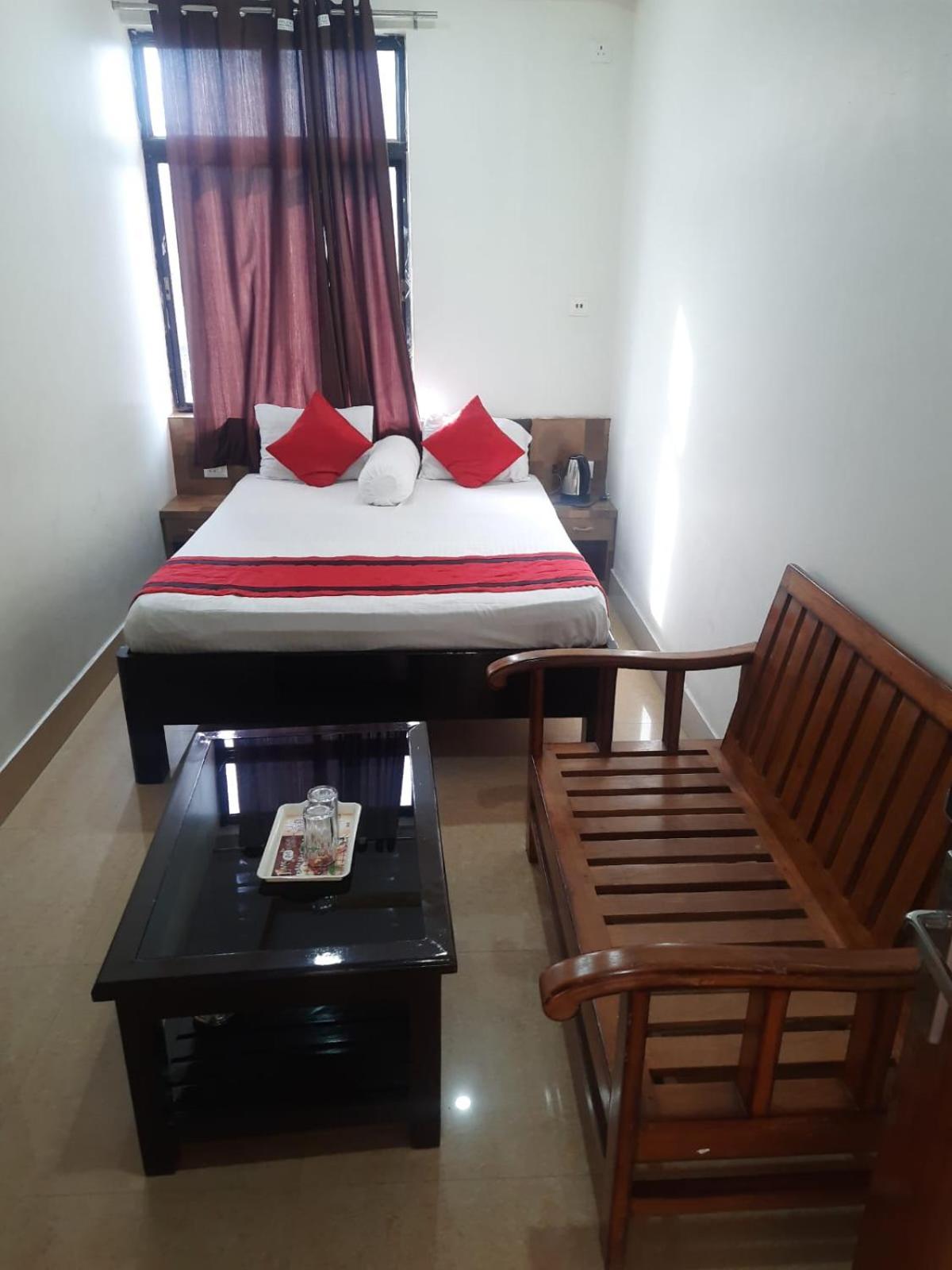 Hotel Knight Inn Airport Guwahati Eksteriør billede